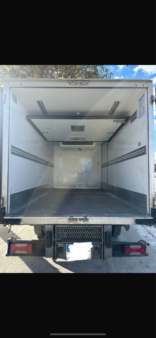 camion frigorifico iveco daily