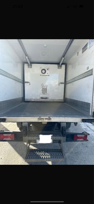 camion frigorifico iveco daily