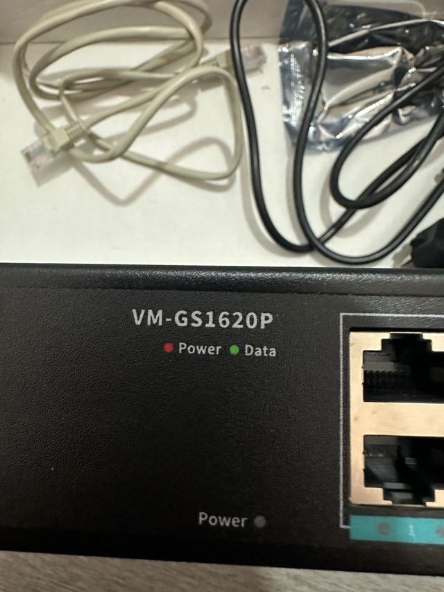 Switch Gigabit PoE Vimin 16 Puertos + 2