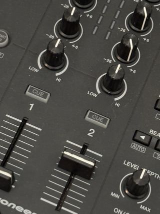 Controladora Pioneer Ddj-Flx4 8 meses uso