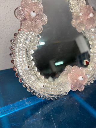 Specchio cuore Murano fiori rosa