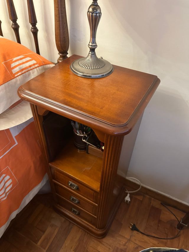 Mesita de noche de madera 85x36x31