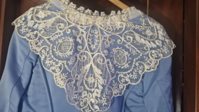 Manteletas de fallera blancas