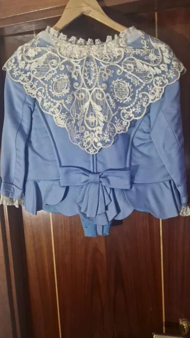 Manteletas de fallera blancas