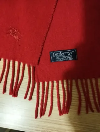 Bufanda Burberry Roja Cachemira