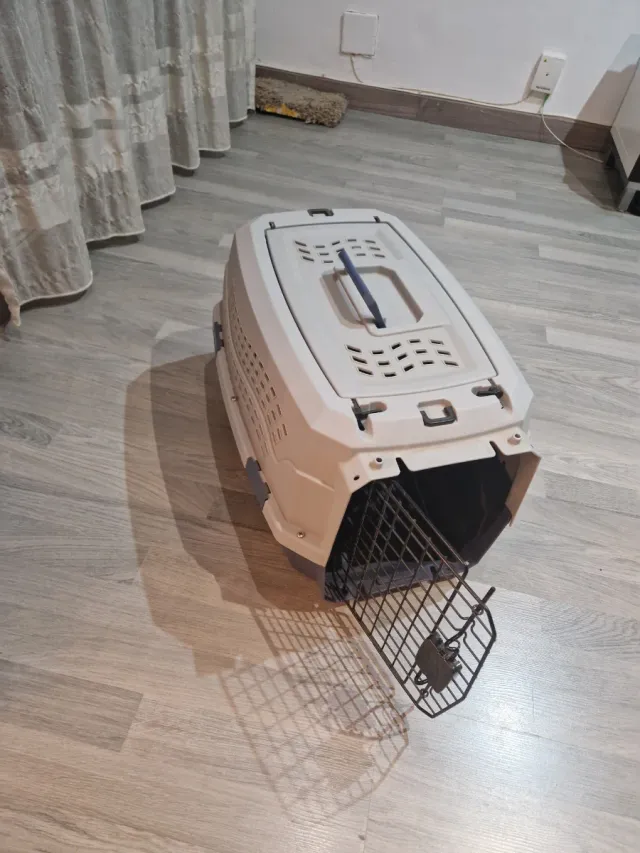 Transportín para mascotas beige y gris