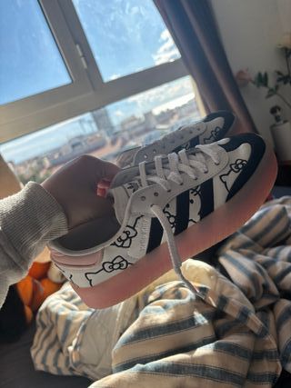 Adidas x Hello Kitty Bambas Originales