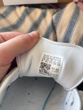 Adidas x Hello Kitty Bambas Originales