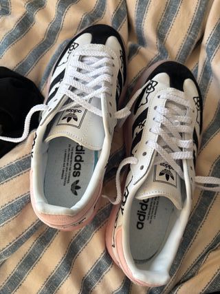 Adidas x Hello Kitty Bambas Originales