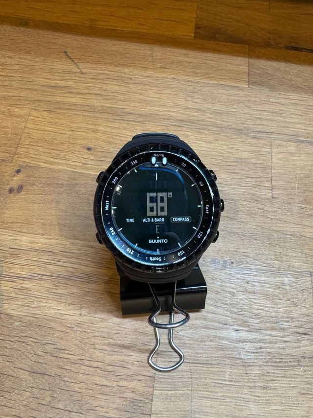 Suunto Core All-Black - Altímetro  -Baro - Compás.
