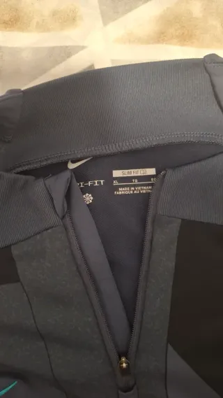 Chaqueta FC Barcelona Spotify Nike Gris