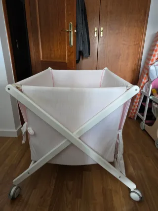 Minicuna plegable de madera