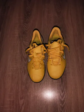 Zapatillas fútbol sala Nike niño amarillas