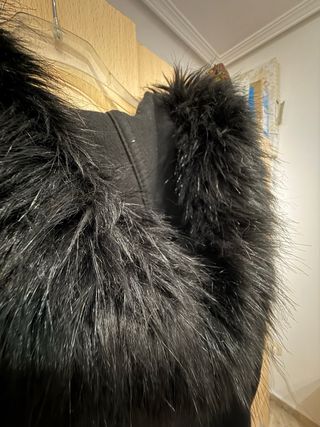 Abrigo Zara Negro con Capucha Talla XL