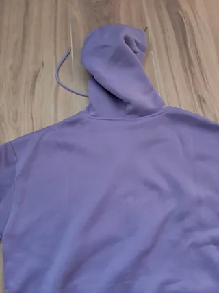 Sudadera morada con cremallera Talla M