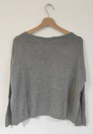 Jersey Zara mujer gris con tijeras