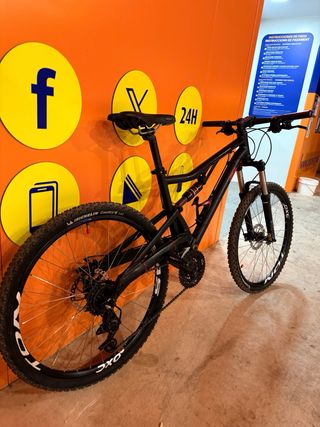 Bicicleta Montaña Doble Suspensión Negra