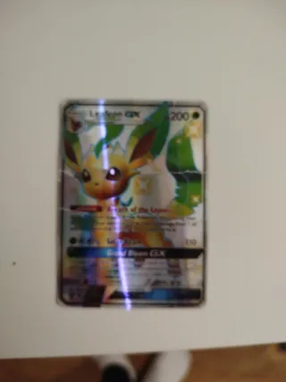 Carta Pokémon Leafeon GX 2019