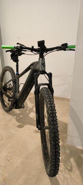 Bicicleta Eléctrica Cube Reaction Pro 750