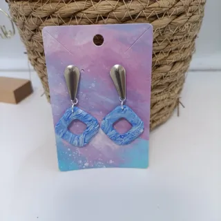 Pendientes en tendencia azules artesanales