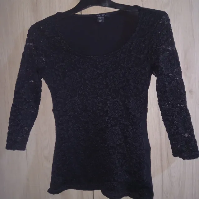 Blusa AMISU Negra Talla S