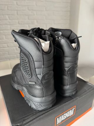 - 38 Botas Magnum Strike Force Impermeables