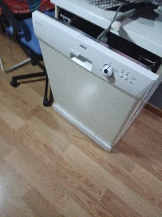 Lavavajillas Zanussi