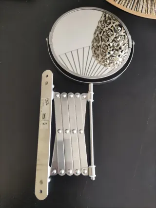 Espejo de maquillaje extensible Ikea
