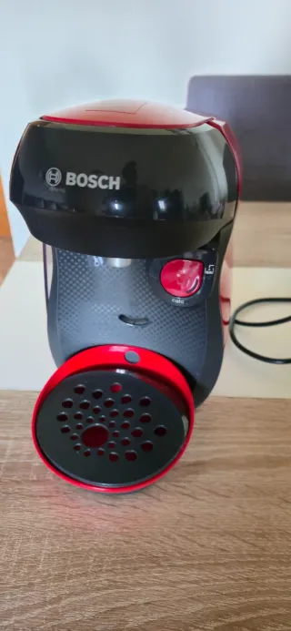 Cafetera Bosch Tassimo Happy Roja