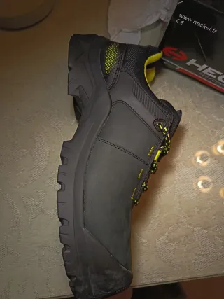 Zapatos de seguridad Heckel negros y verdes