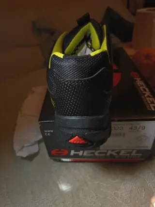 Zapatos de seguridad Heckel negros y verdes