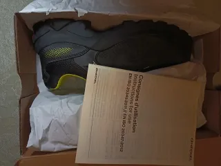 Zapatos de seguridad Heckel negros y verdes