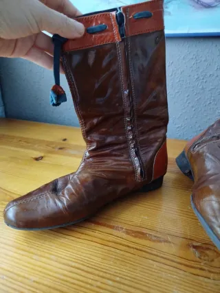 Botas Absolut locky marrones y naranjas