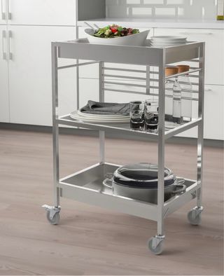 Carrello da cucina con vassoi smontabili