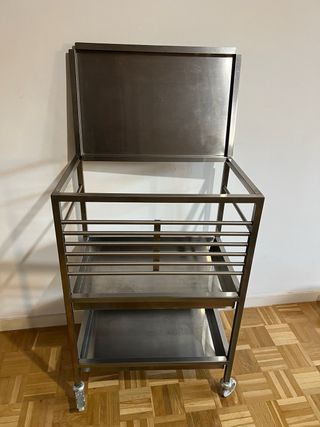 Carrello da cucina con vassoi smontabili