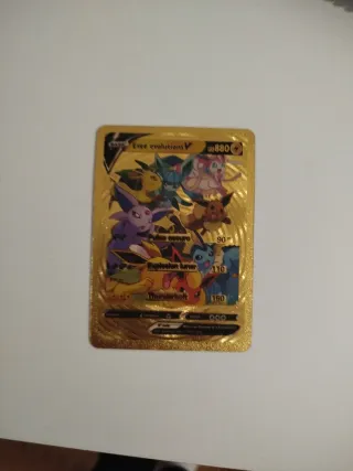 Carta Pokémon Evee Evolutions V