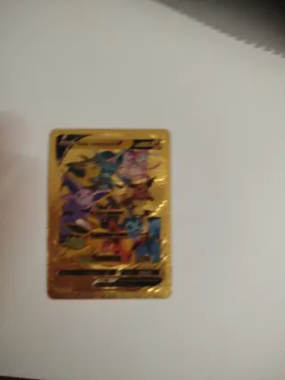 Carta Pokémon Evee Evolutions V