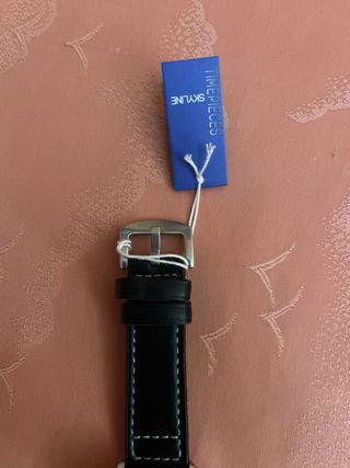 Reloj Skyline Negro y Plateado