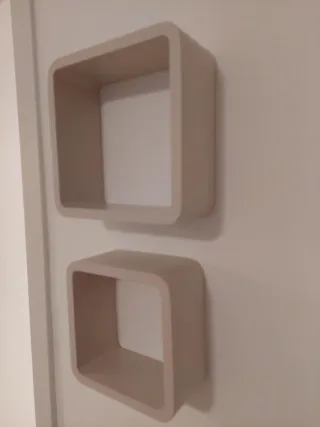 Set di 2 scaffali cubici beige