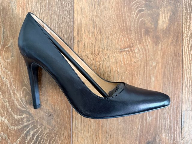 Zapatos de salón negros Las Lolitas Talla 37