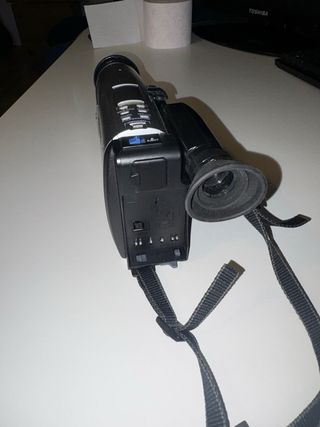 Videocámara Panasonic RX67 300x