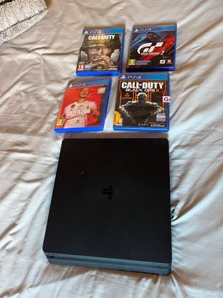 PS4 (PlayStation 4) Negra + Mando y Juegos