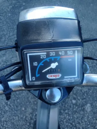 Ciclomotor Derbi SL Plata..