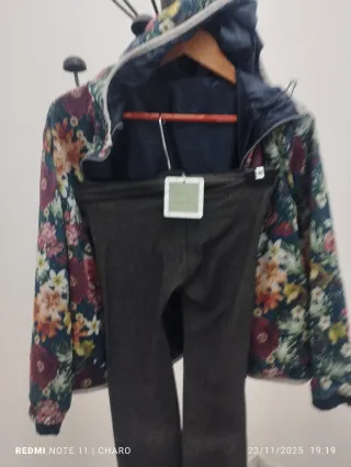 Cortavientos estampado floral