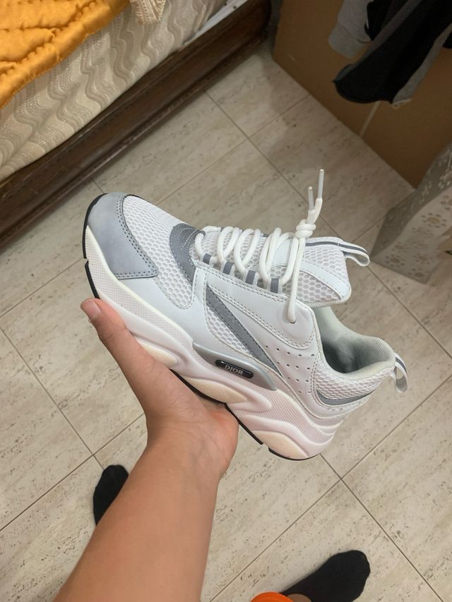 Dior B22 blancas