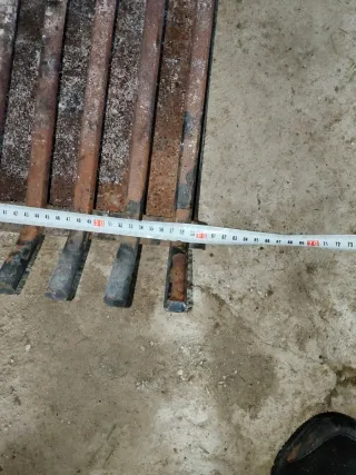 Parrilla para chimenea de metal