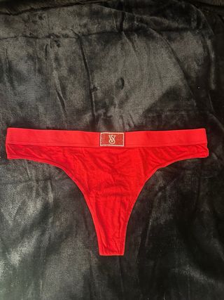 Tanga Victoria's Secret con Brillantes