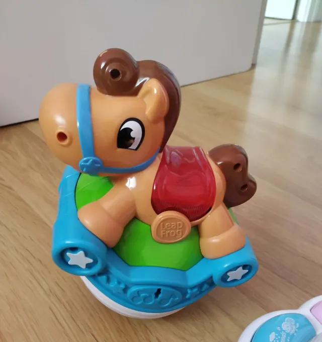 Caballito balancín con luces y musica