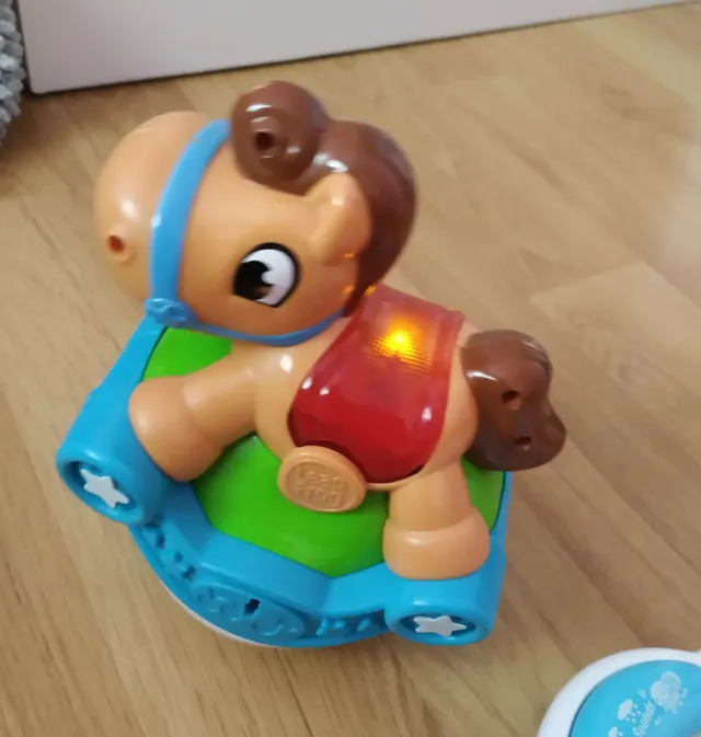 Caballito balancín con luces y musica