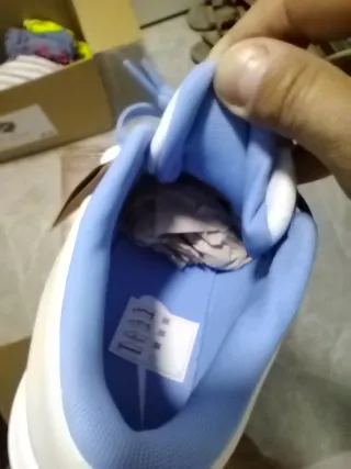 Zapatillas Nike Blancas y Azules a estrenar